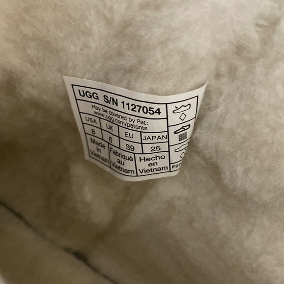 UGG Classic Clear Mini Pixelate Boots Size 8 - Picture 10 of 11